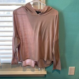 Women’s light salmon pink hoodie size M